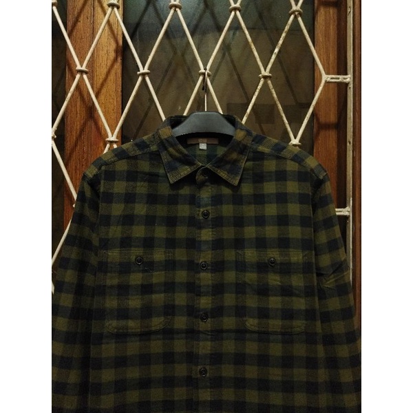 kemeja soft flannel uniqlo second original L kemeja flanel kasual pria murah terlaris