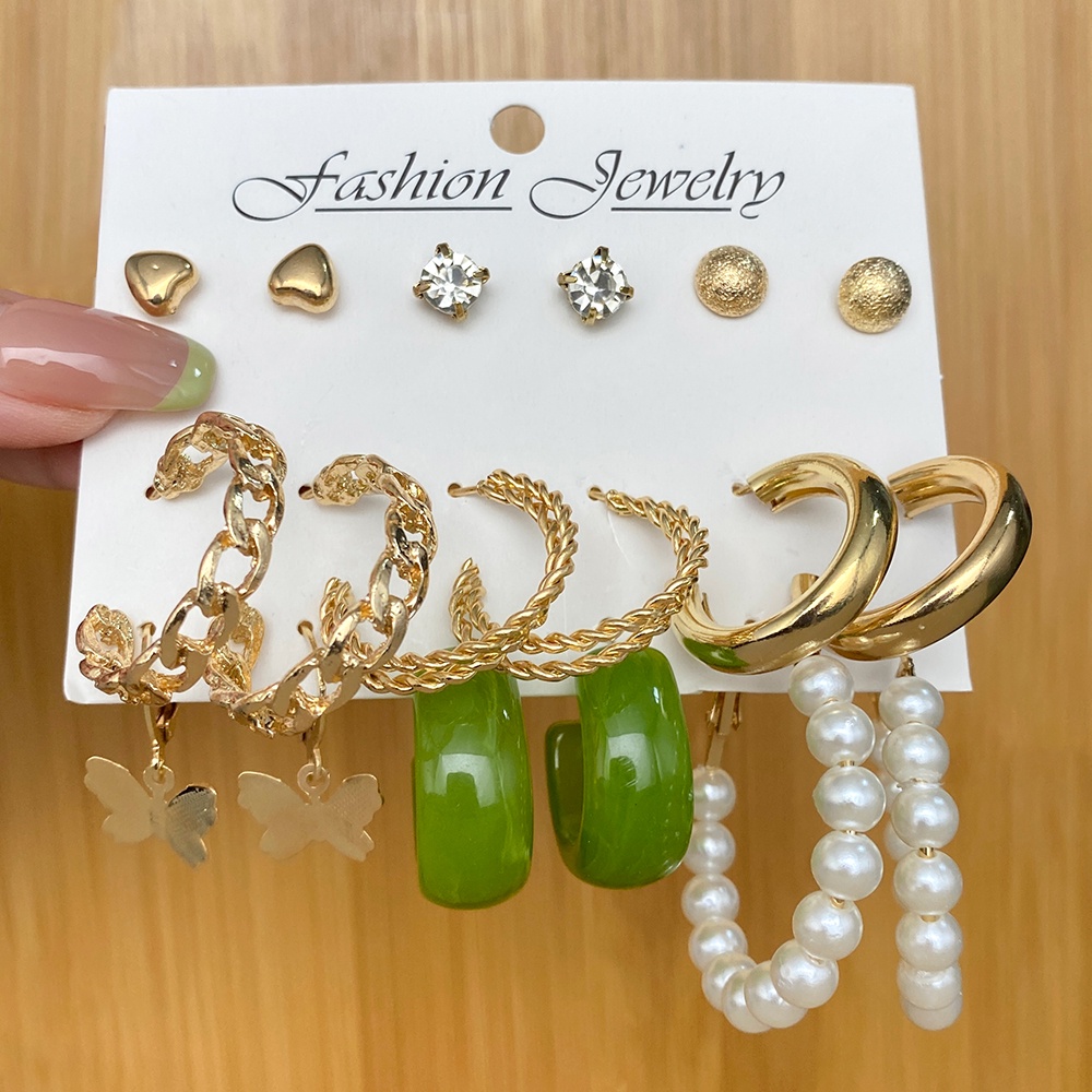 Set Anting Bentuk Lingkaran Aksen Mutiara Butterfly Bahan Resin Untuk Wanita