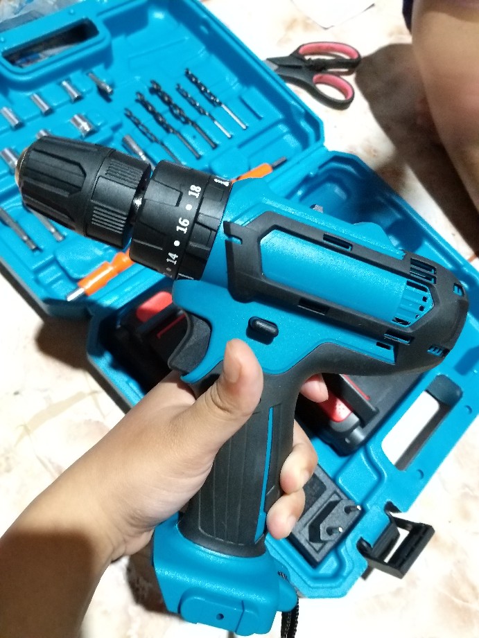 Mesin Bor Baterai Cordless Besi Kayu Tembok Beton  Merk Uchiha Japan Promo Gila