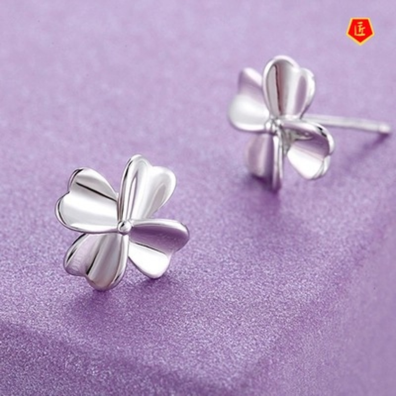 [Ready Stock]Simple Clover Female Earrings Cute Fashion