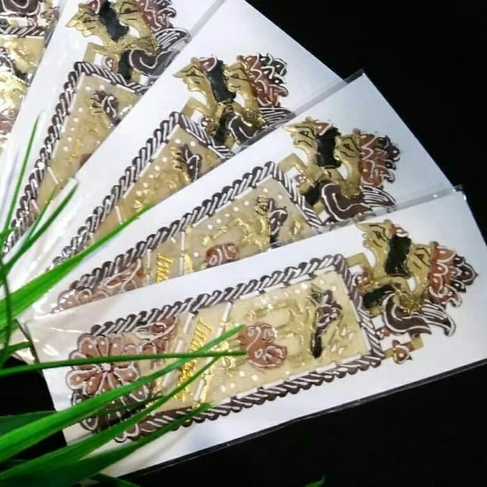 

Promo Bulan Ini Pembatas Buku Kulit Karakter Wayang Hemat