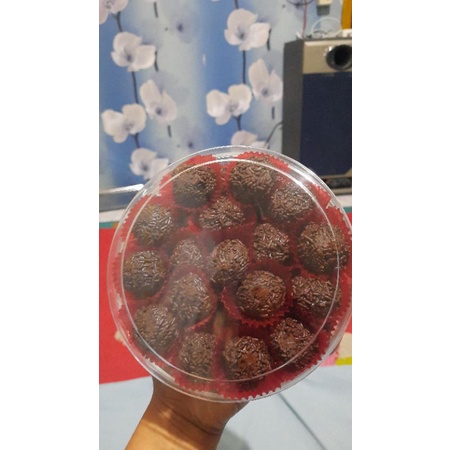 

kue Rambutan