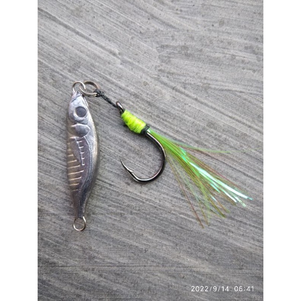 metal jig 10 gram / micro jig 10 gram + single assist hook