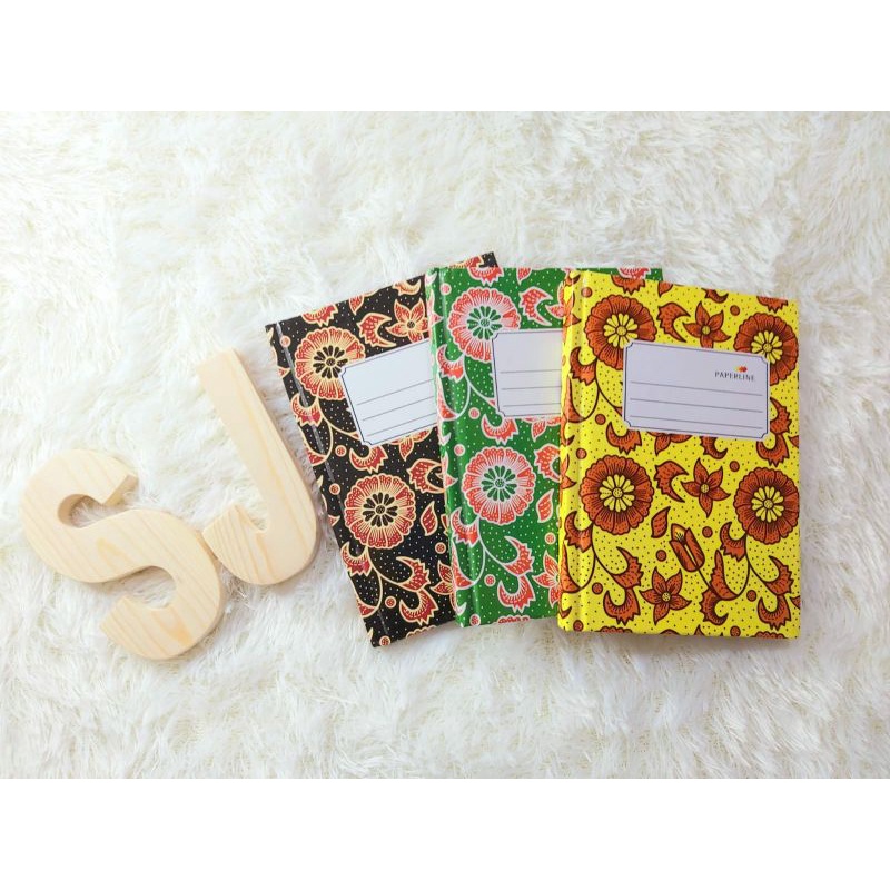 

(2bh)Buku Oktavo 100lbr Paperline/Notes Oktavo/Hard cover A6/15×11cm/N12