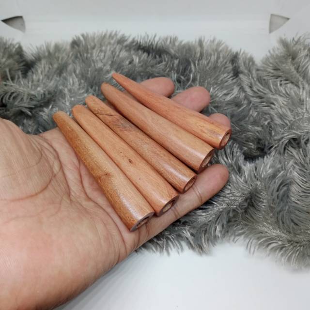 Once pipa rokok kayu stigi