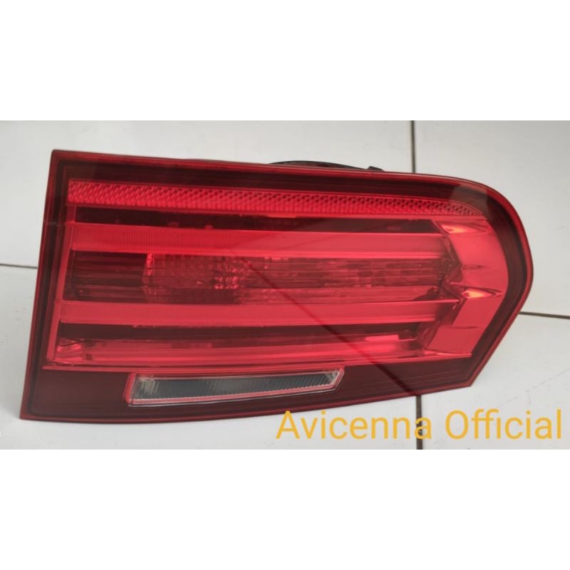 LAMPU BAGASI REFLEKTOR BMW F30 320i 2013 2014 2015 KANAN