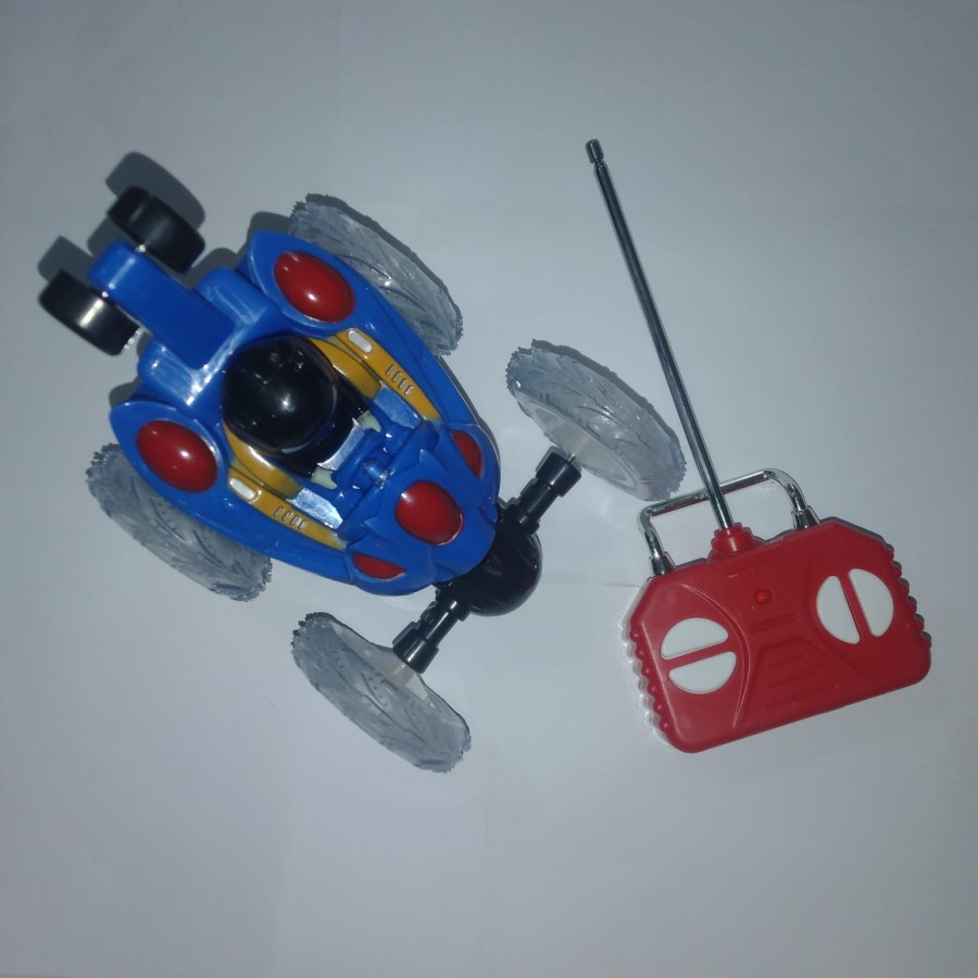 MAINAN MOBIL STUNT CAR REMOTE CONTROL