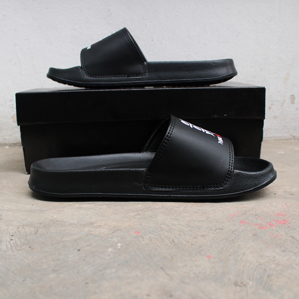 Sendal Selop Pria Distro Terbaru Boyscode Teka Teki XOX / Sendal Slip On Pria / Sendal Slide Pria