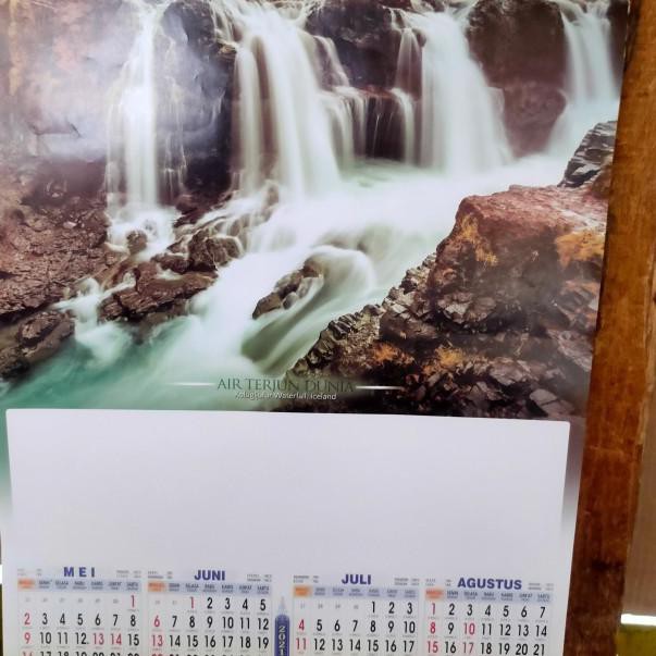 

PROMO HARI INI Kalender dinding caturwulan 2021 / kalender dinding