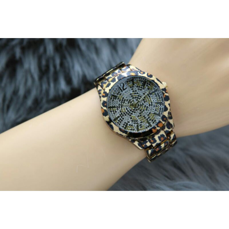 Jam Gues Leopard