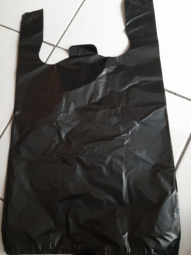 Kantong Plastik Kresek Hitam Loco 28x48cm
