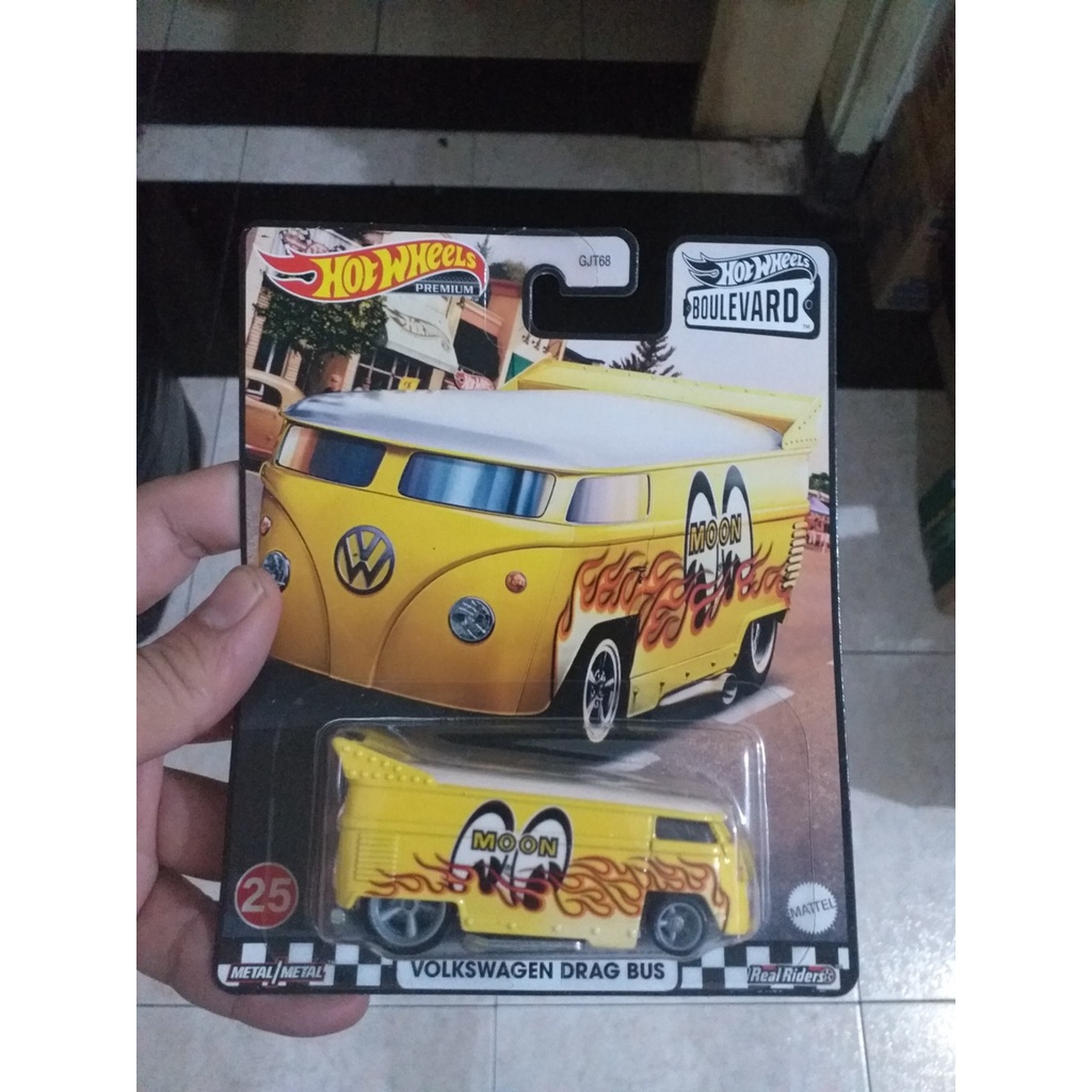 HOT WHEELS VOLKSWAGEN T1 DRAG BUS MOONEYES