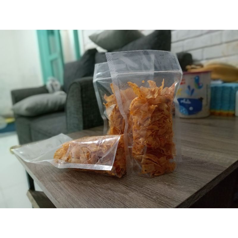 

Keripik Kriwil Pedas dan Original 5K saja !