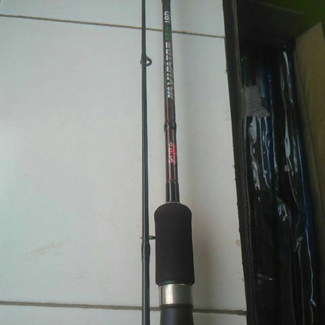 Aiwa Navigator spin 8-17. Lb, 180 cm