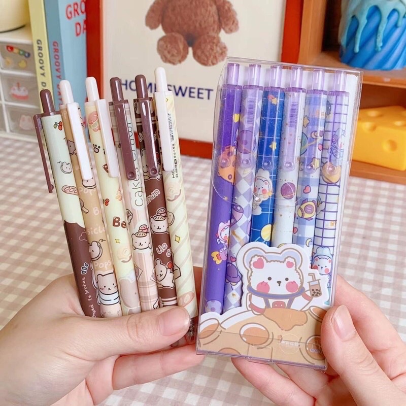 [READY STOCK BISA COD] CUTE PEN GEL RETRACTABLE PULPEN MEKANIK TINTA HITAM LUCU KARAKTER KARTUN HEWAN FANCY ANAK PEREMPUAN KAWAII DEKORASI AESTHETIC GAYA REMAJA SEKOLAH KOREA MURAH VIRAL UNIK IMUT IMPOR BERKUALITAS ELEGAN SIMPLE ANIME CETEK WARNA PINK SET