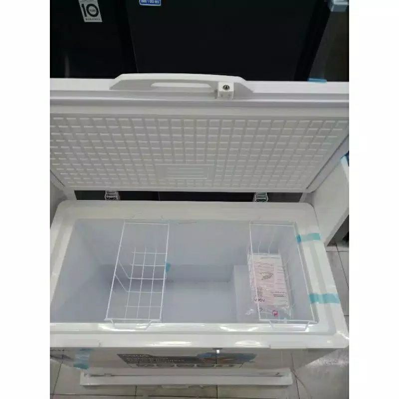 Chest Freezer AQUA AQF200 / AQF-200 200 Liter Garansi Resmi AQUA 1 Tahun