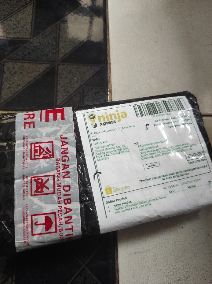 Mopsig Peralatan Makan (sendok, Garpu Dan Sendok Kecil) 1 Set Isi 12