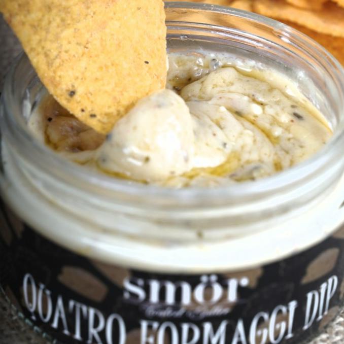 

Four Cheese dip Smor Quatro Formaggi 200g (KHUSUS GOJEK/GRAB)
