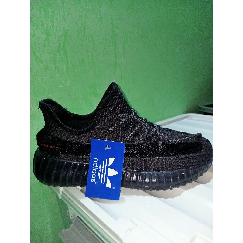SEPATU YEEZY BOOST 350 FULL BLACK
