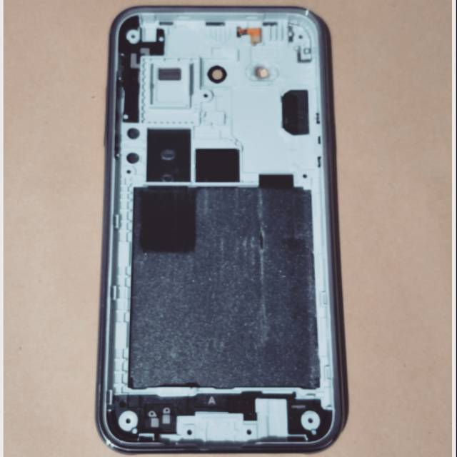 Casing belakang + tulang j5 2015