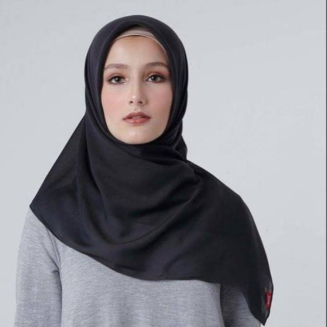 Kerudung Polos Hitam Zoya Original Kerudung Segi Empat
