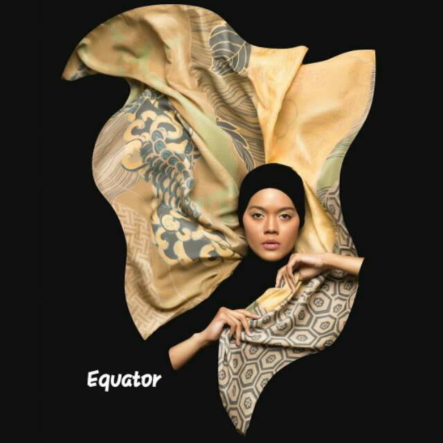 Neoma scarf Equator Kami. By KAMIIDEA