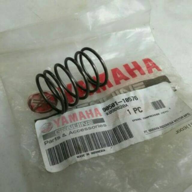 Spring/Per Filter Oli Bawah Vixion Series Ori Yamaha