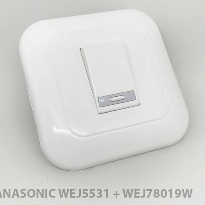 Saklar Panasonic Single Gang 1 Wide Series WEJ5531/WEJ5541