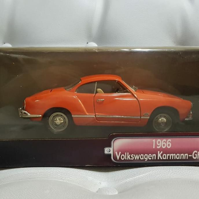 ***COD** Diecast vw karmann ghia road signature 18