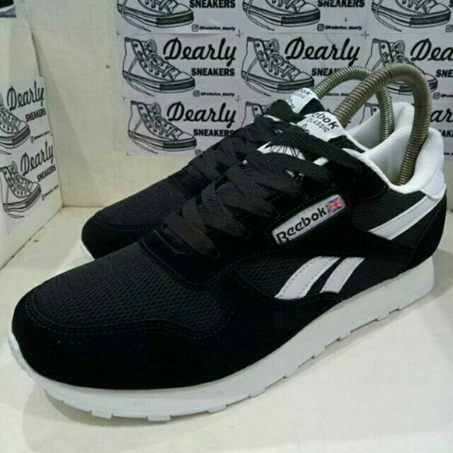reebok classic suede black
