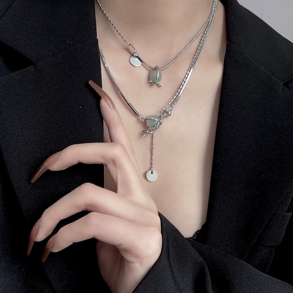 Kalung Rantai Clavicle Trendy Dengan Liontin Emerald Untuk Wanita