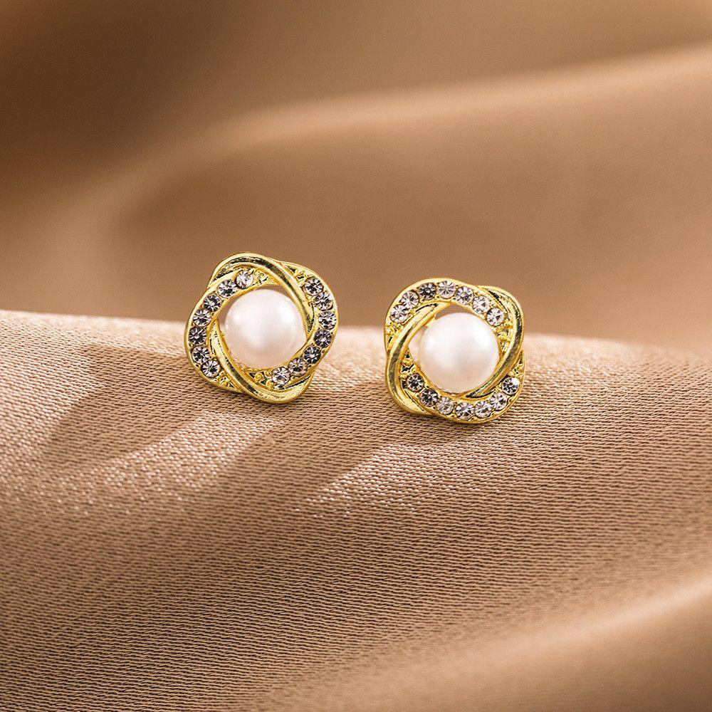 Anting Mutiara LILY Aksesoris Fashion Perhiasan Temperamen Desain Perancis