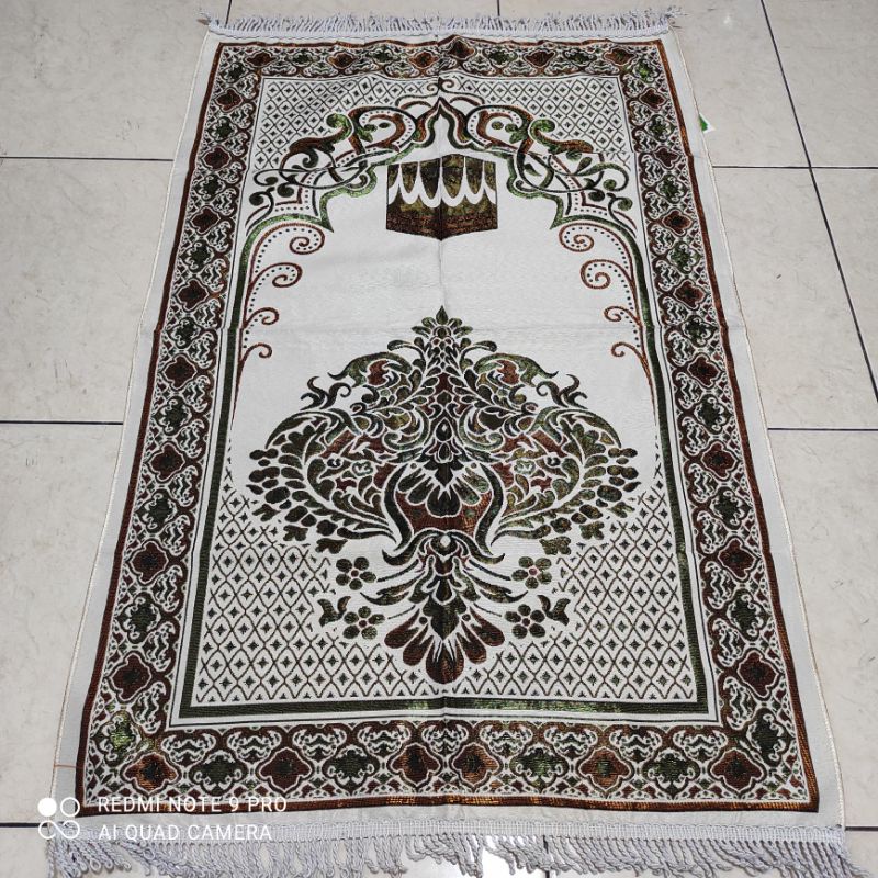 sajadah murah turky chenil rumbai tambang khusus motif kabah dan mesjid khusus warna putih bahan tebal