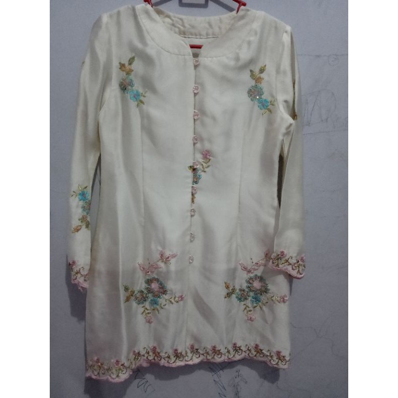 preloved kebaya modern