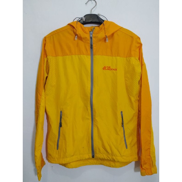 JAKET RUNNING THE REDFACE SECOND JAKET RUNNING BEKAS