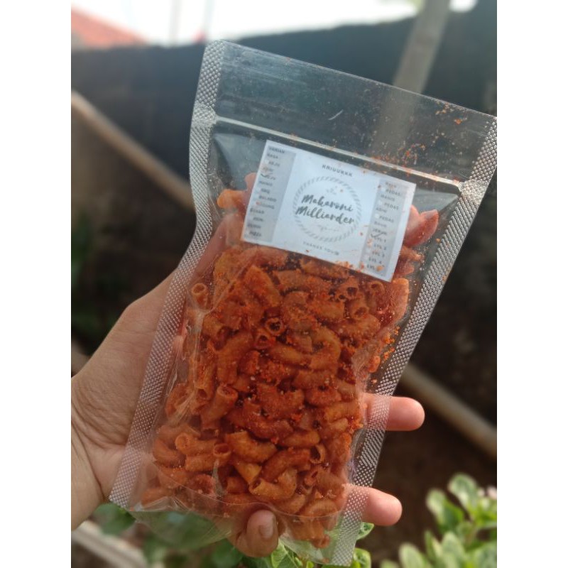 

Makaroni Milliarder/MakaroniPedas/100grm/Makaroni asin/Makaronidaunjeruk