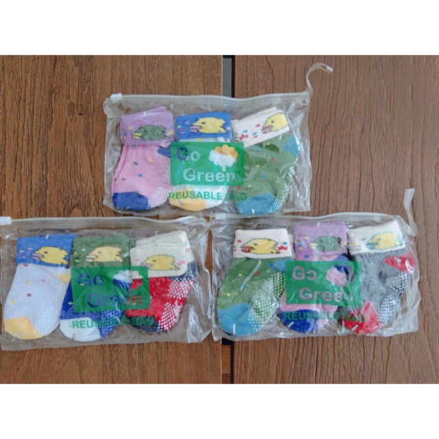 CUCI GUDANG KAOS KAKI BAYI