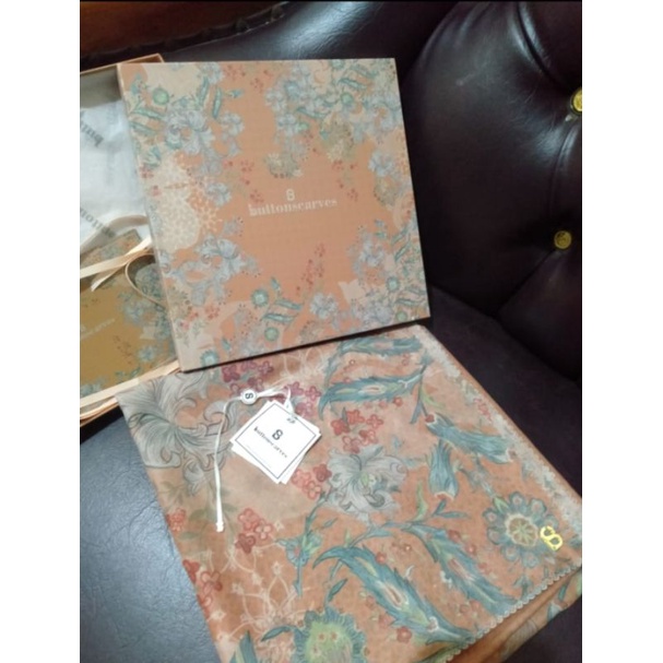 preloved buttonscarves topkapi pumpkin