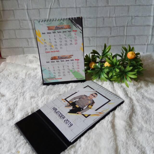 

Kalender meja custom 2019