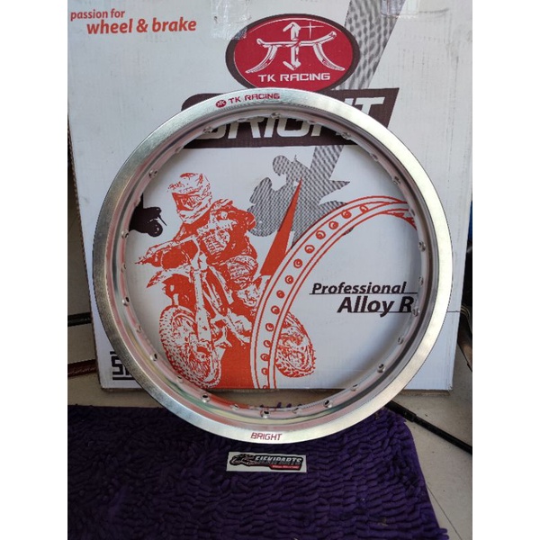 Velg Pelek TK Japan Bright ukuran 215 ring 17 hole 28
