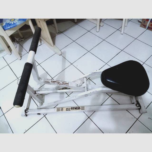 Alat fitness bekas / sepeda fitness bekas (bisa pakai ekspedisi murah)