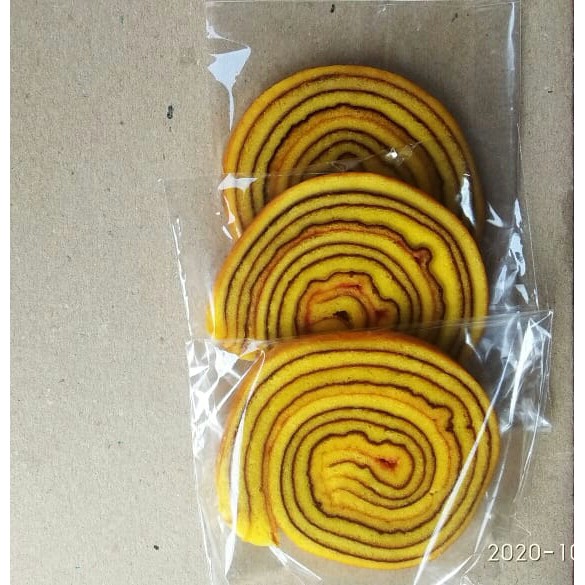 

Lapis gulung legit spesial
