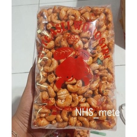 

kacang mede pedas manis 1 kg