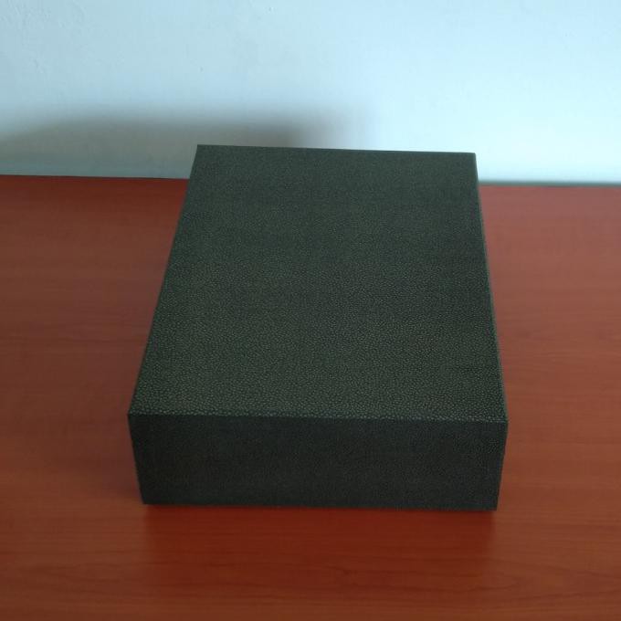 

Kotak Kado Tanpa Mika B.No 3 Ukuran 25X35X10 Tokotaraka94