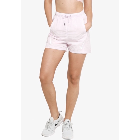 JUAL CELANA PENDEK NIKE SPORTSWEAR SWOOSH WOMAN SHORT REGAL PINK / WHITE