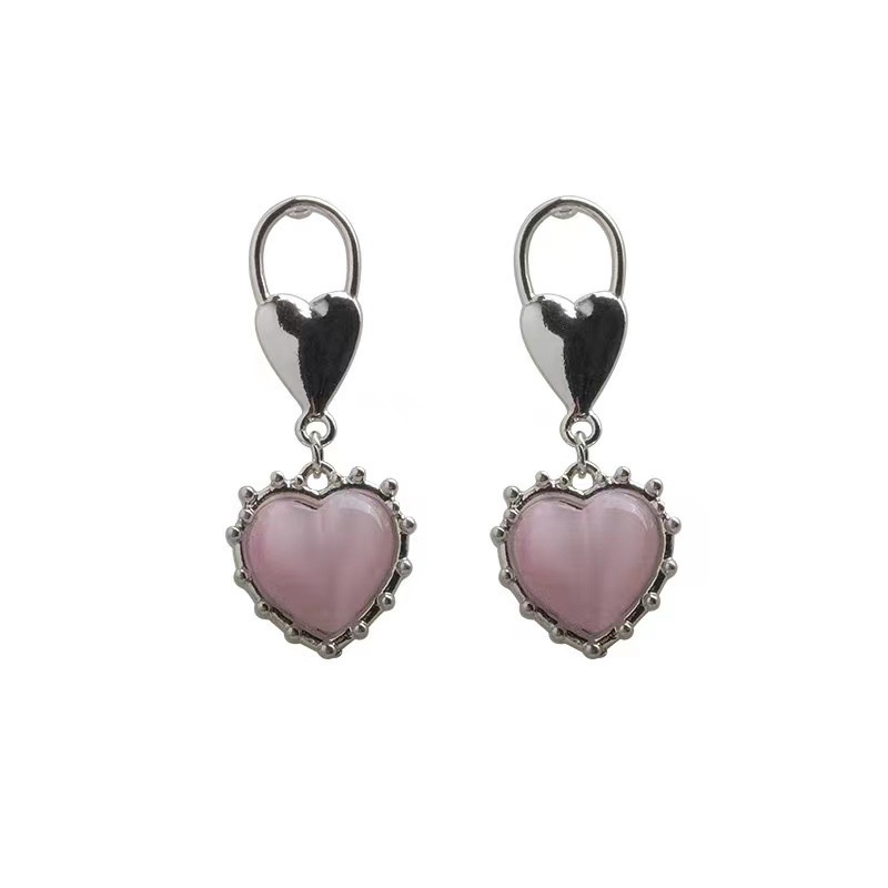 Anting Bentuk Hati Opal Warna Pink