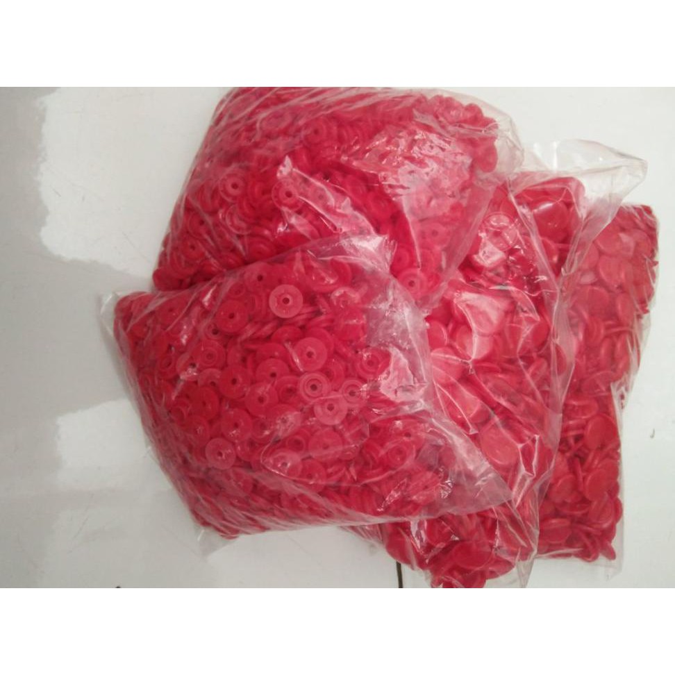 

Kancing Jepret Plastik 1515 - Warna Merah - Ukuran 15 Mm - Red Plastic Snap Button - Kancing Jepret