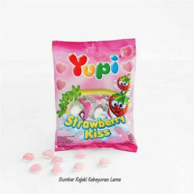 

Yupi Strawberry Kiss Permen Jelly / 1 Bungkus Isi 50 Butir / 50gr