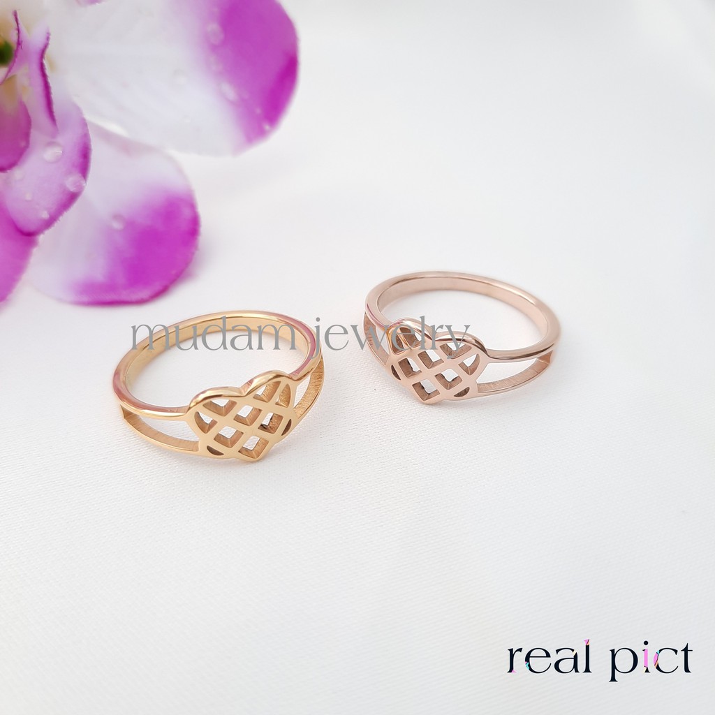 Cincin Titanium Love Ikatan Cinta/ ASLI Cincin Viral/ Cincin Kekinian Warna Rosegold dan Gold