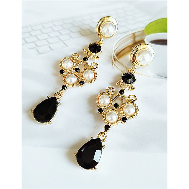 LRC Anting Tusuk Fashion Black Pearl Geometric Stud Earrings D28709